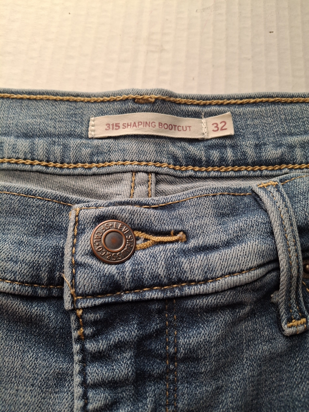 Levis Shaping Bootcut Jeans 315